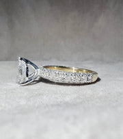 18ct Yellow Gold White Gold Natural Diamond Pear 0.70ct E/SI2 Ladies Engagement Ring GIA