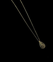 18ct Yellow Gold Leaf Design Pendant Necklace CodeA02T09