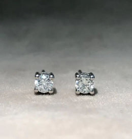 18ct White Gold Diamond Earrings TDW 0.20t